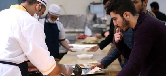 تلاش برای مدیریت افزایش هزینه های دانشجویی