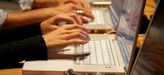 حذف نشدن رشته‌های غیرپزشکی از تکمیل ظرفیت دانشگاه آزاد