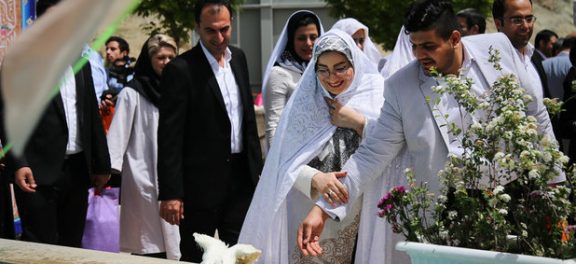 عدم افزایش وام ازدواج دانشجویی در سال تحصیلی 98-99