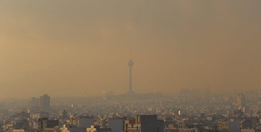 اعتراض دانشجویان به تعطیل نشدن دانشگاه‌
