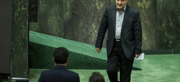 نمکی: ‌تعویق کنکور کار درستی نیست
