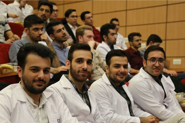 سناریوهای ترم کرونایی دانشجویان علوم پزشکی
